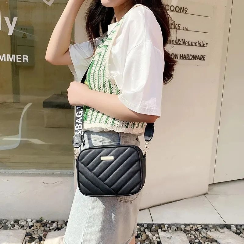 Black Leather Handbag for Girls & Women | Stylish Shoulder & Crossbody Bag | Daily Use & Gift